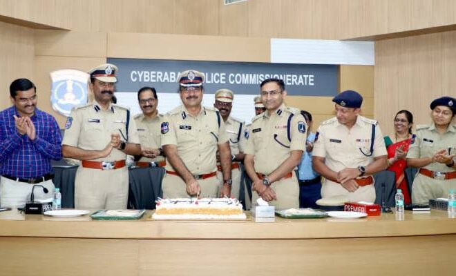 సైబరాబాద్‌లో ప్రశాంతంగా న్యూ ఇయర్​ వేడుకలు