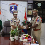 శేరిలింగంపల్లి జోన్​ డీసీపీగా బాధ్యతలు చేపట్టిన చింతమనేని ప్రభాకర్​