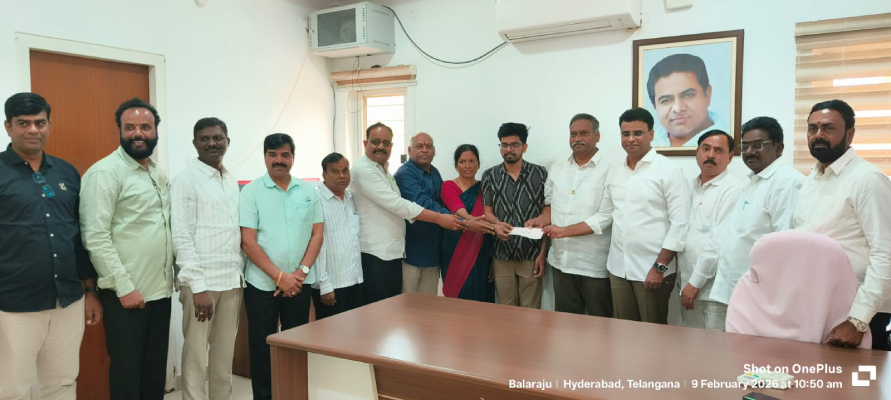 ఉన్నత చదువులు చదివేందుకు పేద విద్యార్థికి హెల్ప్​ చేసిన లయన్స్​ క్లబ్​