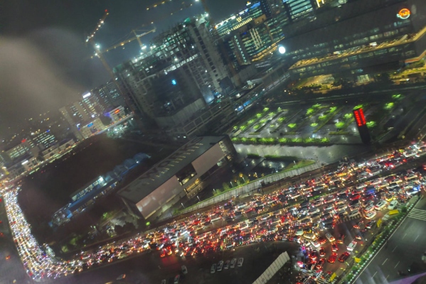 ఐటీ కారిడార్​లో వడగండ్ల వాన…అర్ధరాత్రి ఇంటికి చేరిన ఐటీ ఉద్యోగులు